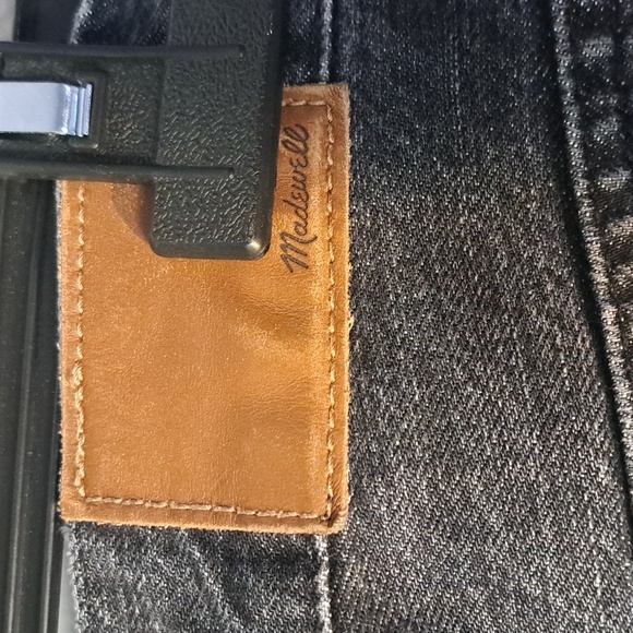 Madewell Women's Perfect Vintage Distresse Jean in Lunar Wash Size 25 - Picture 9 of 13